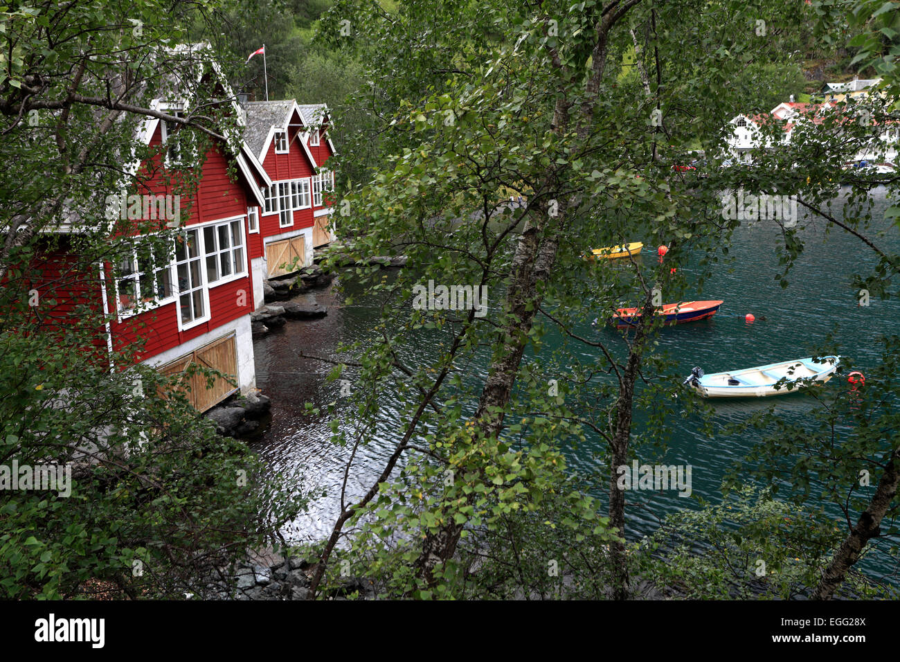Maison de style en bois norvégien à La Vallée Village, Flamsdalen Flam, le Sognefjorden, Fjords Ouest, Norvège, Scandinavie, l'Europe. Banque D'Images