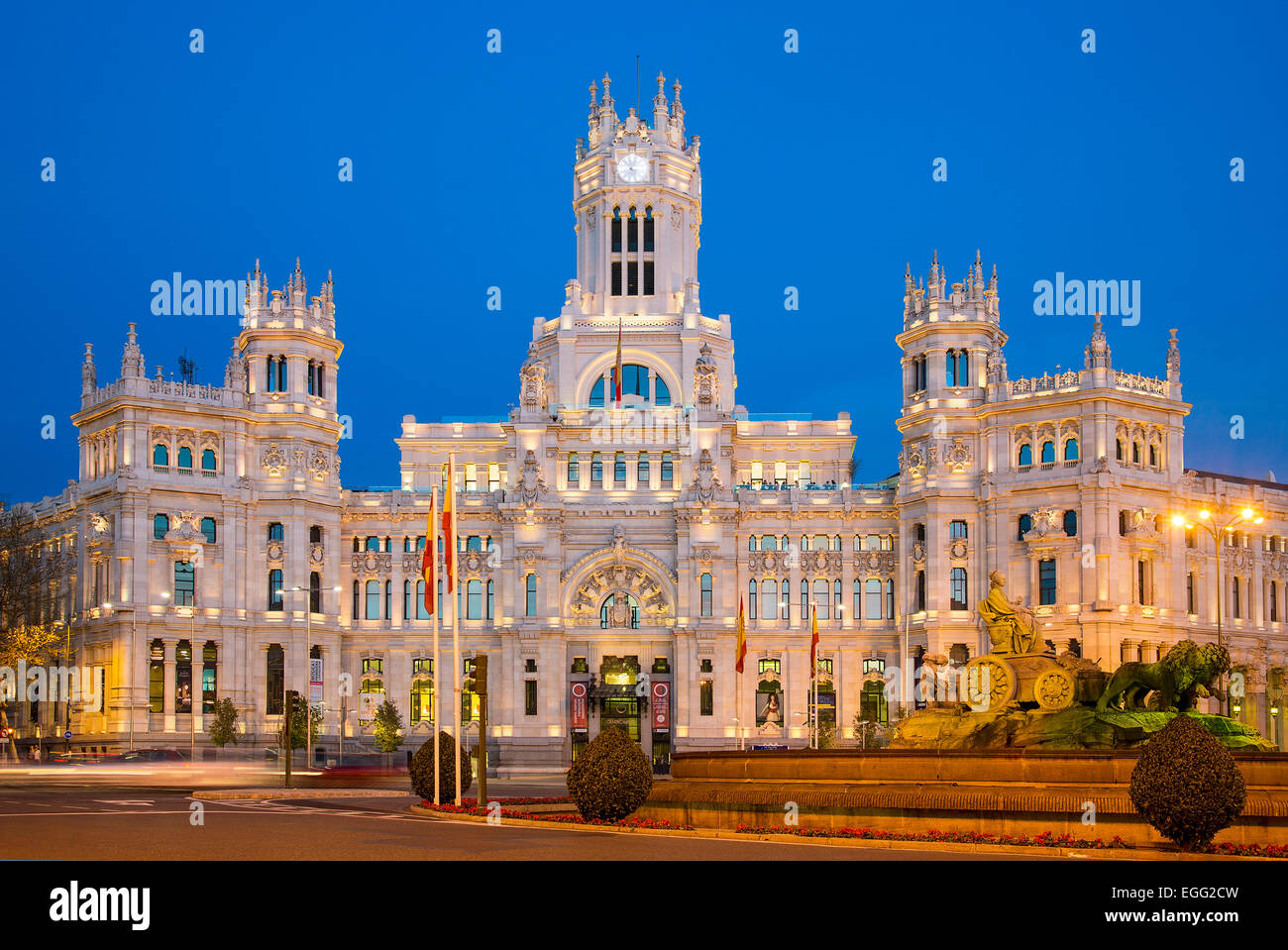 Espagne, Madrid, Plaza de Cibeles la nuit Banque D'Images