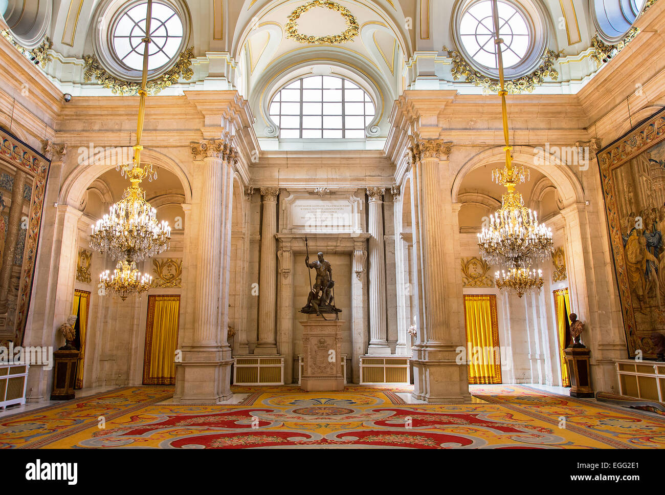 Madrid, les hallebardiers chambre à Palais Royal Banque D'Images