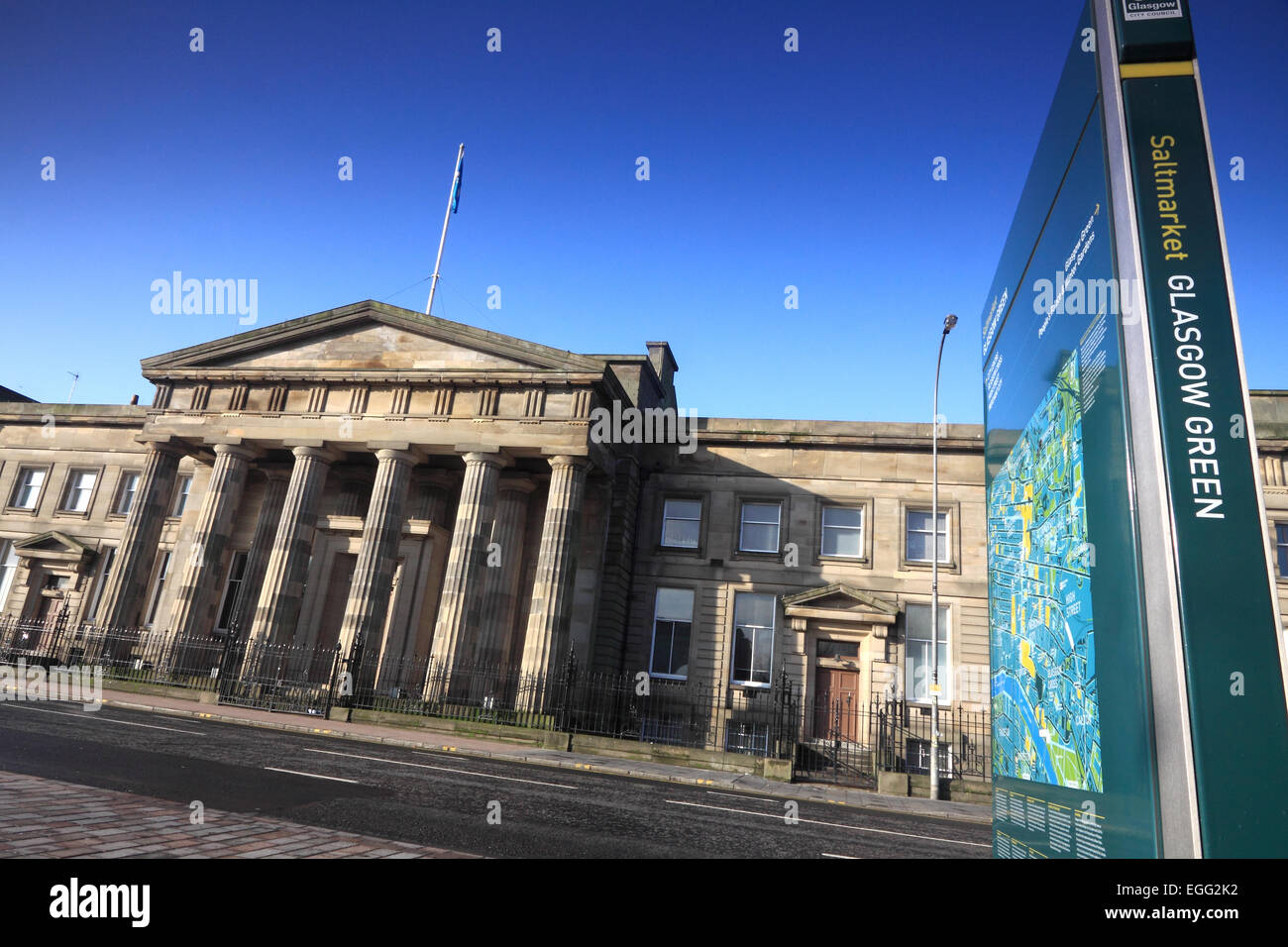 La High Court of Justiciary édifice à l'Saltmarket, Glasgow, Ecosse vert Banque D'Images
