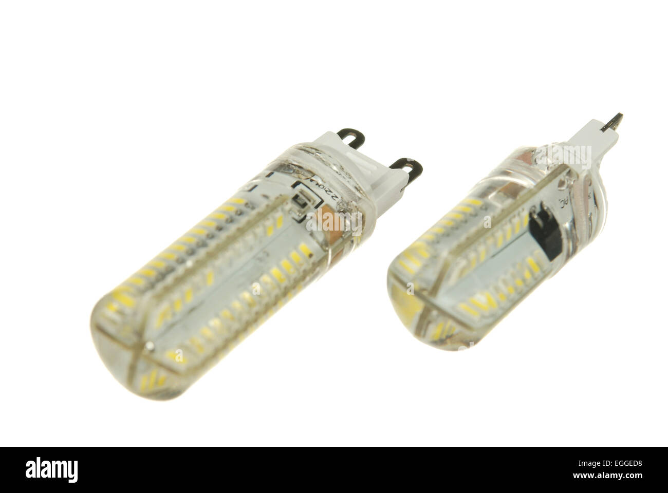 Les lampes LED sont isolées sur fond blanc Banque D'Images