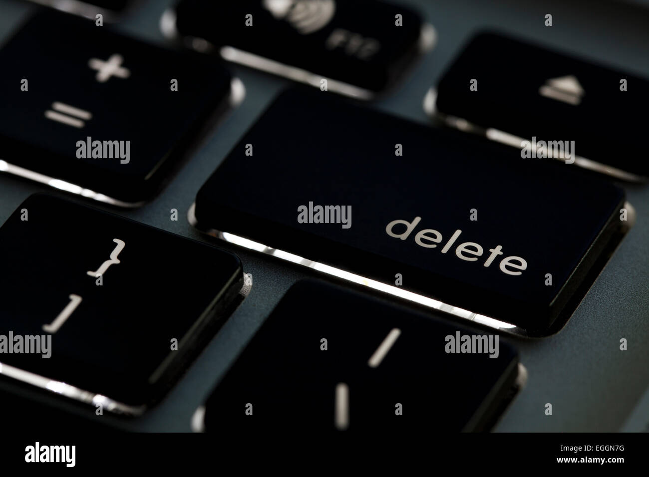 Clavier Macbook Pro Apple lumineux touche supprimer - USA Banque D'Images
