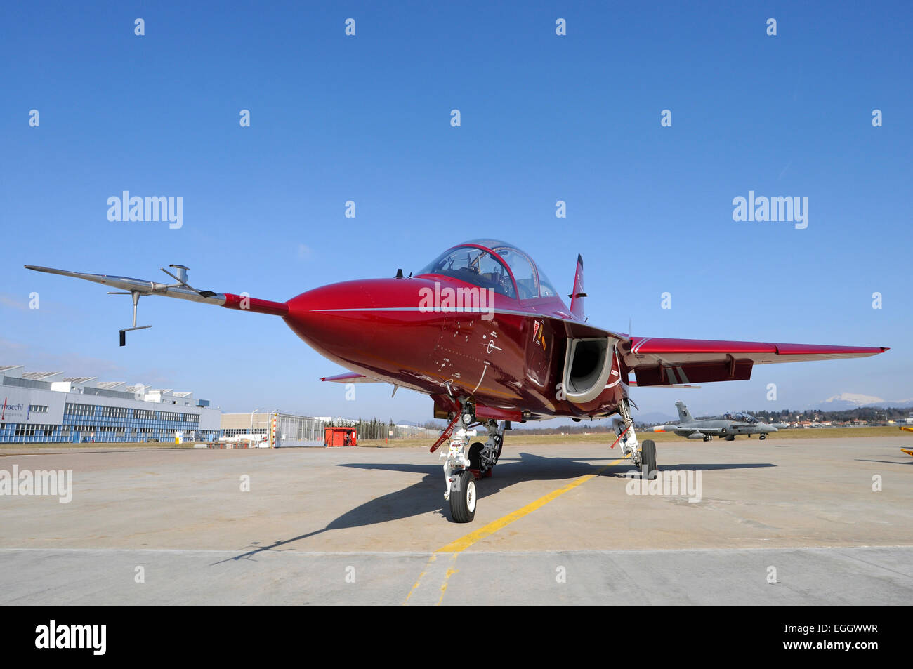 Alenia Aermacchi M-346 Master troisième prototype stationné à Venegono Aéroport, Italie. Banque D'Images