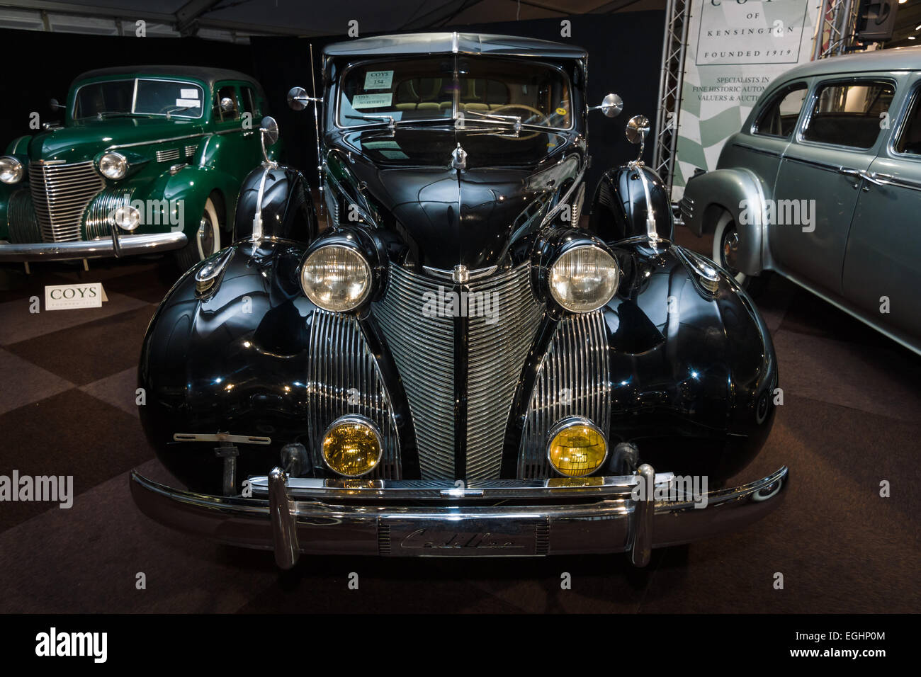 Voiture de luxe pleine grandeur Cadillac Series 75 Berline impériale, 1939  Photo Stock - Alamy