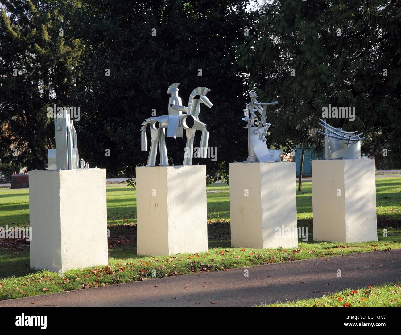 25e anniversaire des sculptures dans le Grove House Gardens, Dunstable Bedfordshire, Banque D'Images
