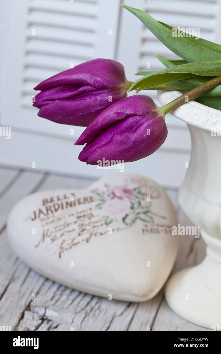 Les tulipes, mauve, vase, bois, blanc, coeur, Banque D'Images
