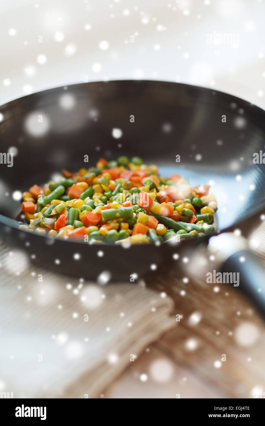 Close up of pan wok de légumes Banque D'Images