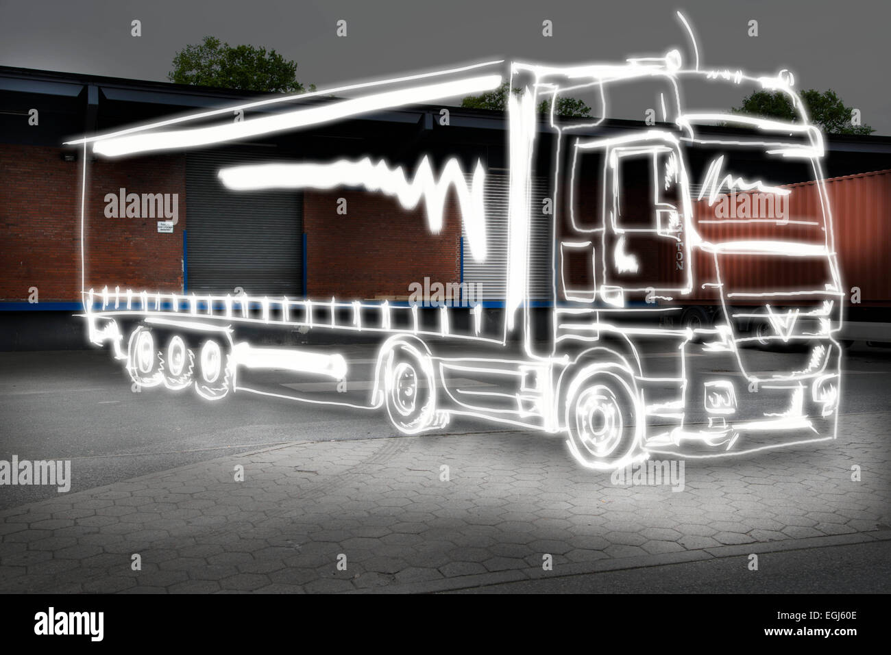 Dessin de lumière, de logistique, d'un camion, d'entrepôt, les salles d'embarquement, usine, sans chauffeur, déserte, Banque D'Images