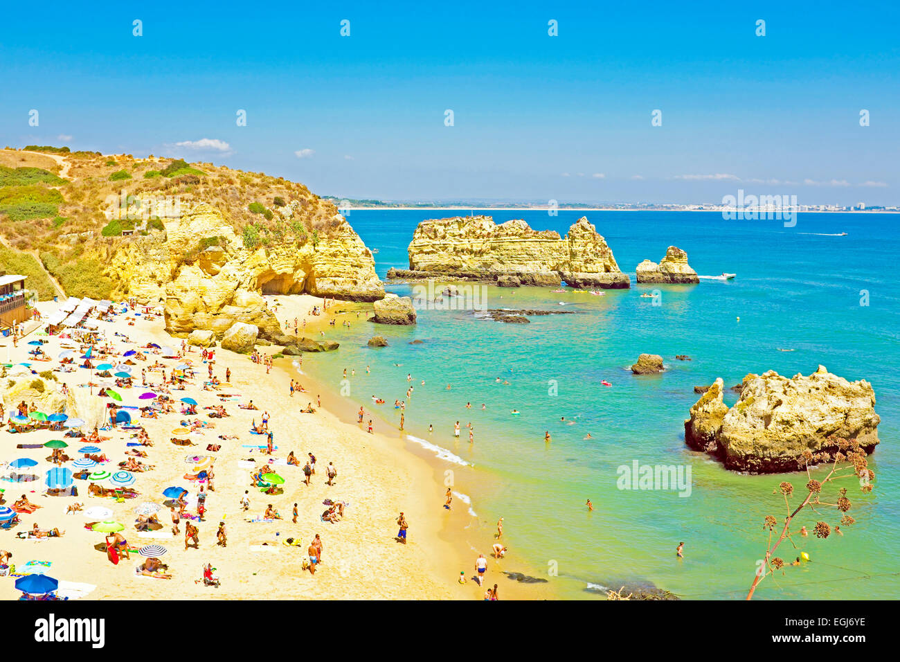 Le tourisme à la southcoast près de Lagos dans l'Algarve Portugal Banque D'Images