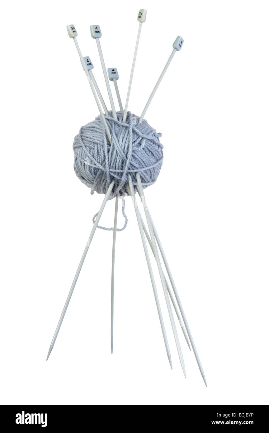 Objet isolé sur blanc - balle de laine avec l'aiguille à tricoter Banque D'Images