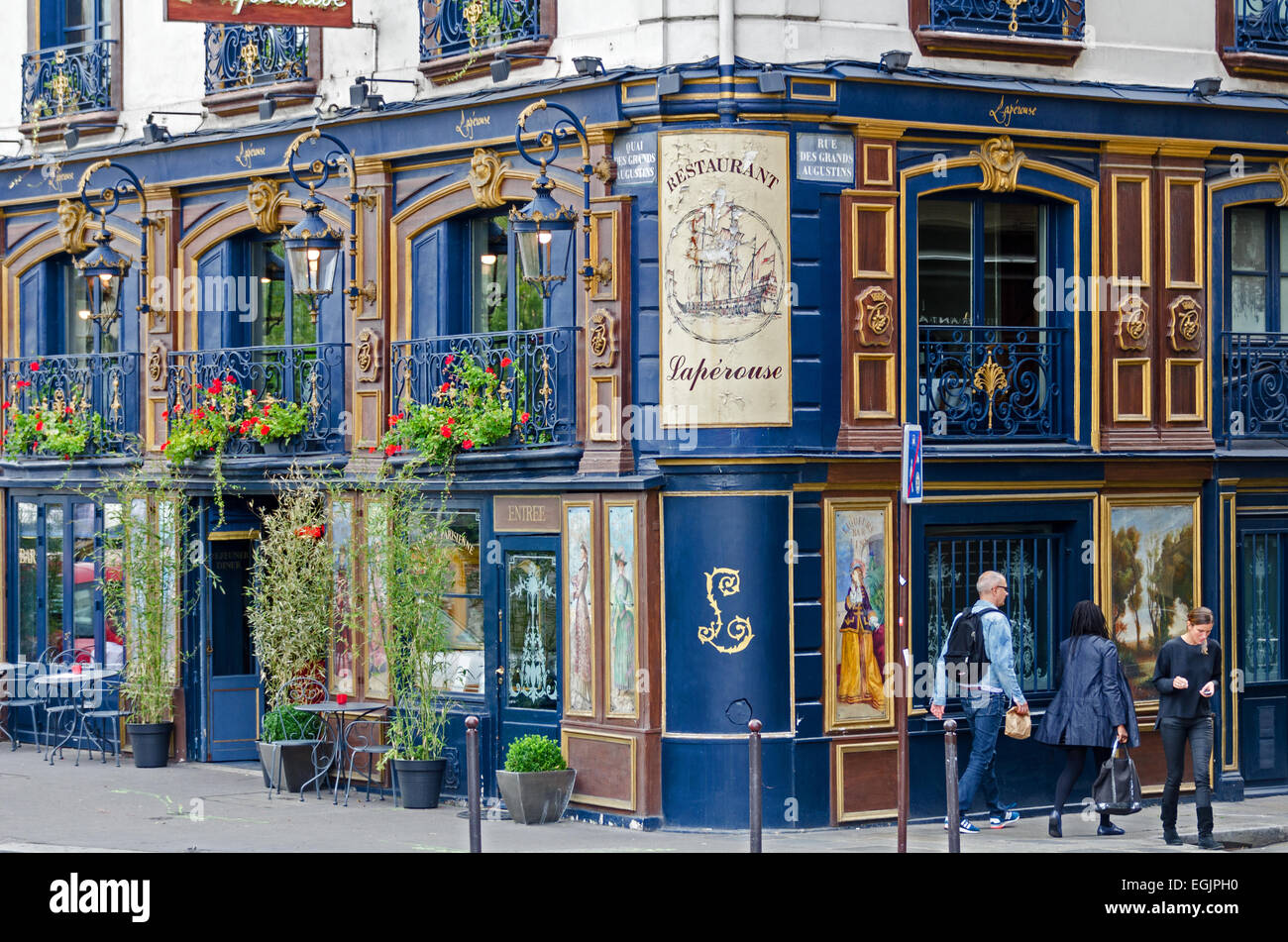 La façade ouvragée de l'restaurant Lapérouse, Paris, France. Banque D'Images