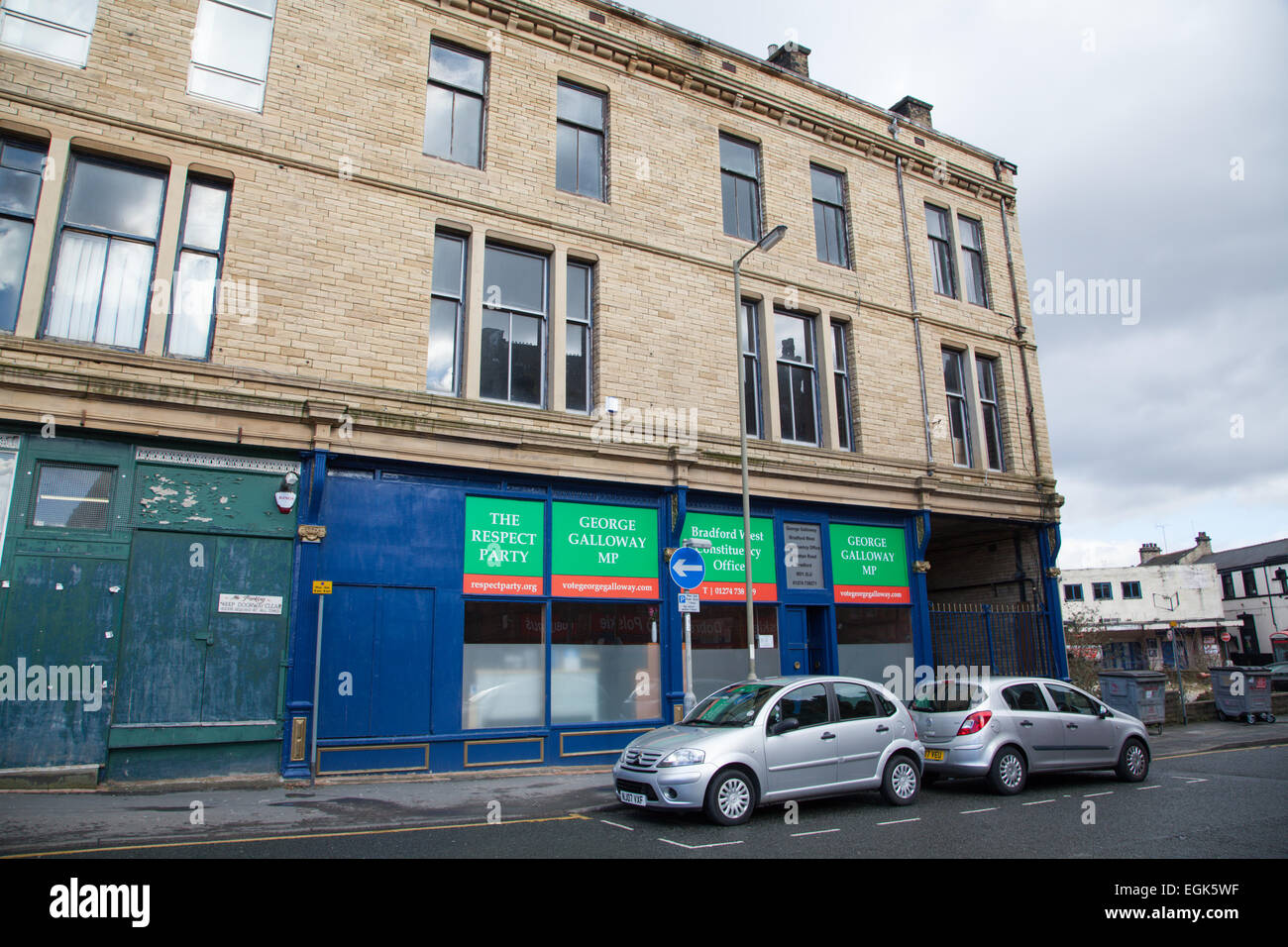 George Galloway bureau de comté de Bradford West Yorkshire, UK. L'égard des parties, 2-4 Grattan Road, Bradford, BD1 2LU Banque D'Images