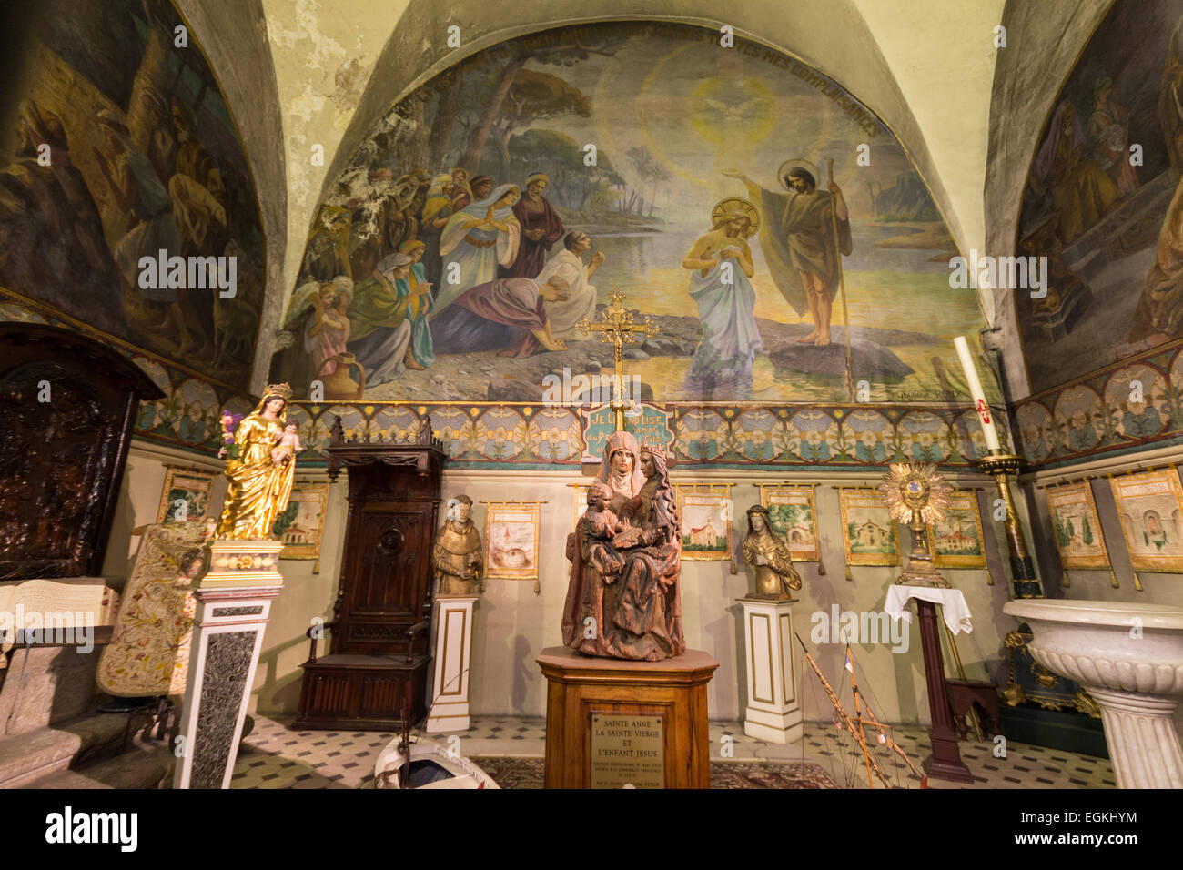 France, Côte d'Azur, Cannes, Le Suquet church Banque D'Images