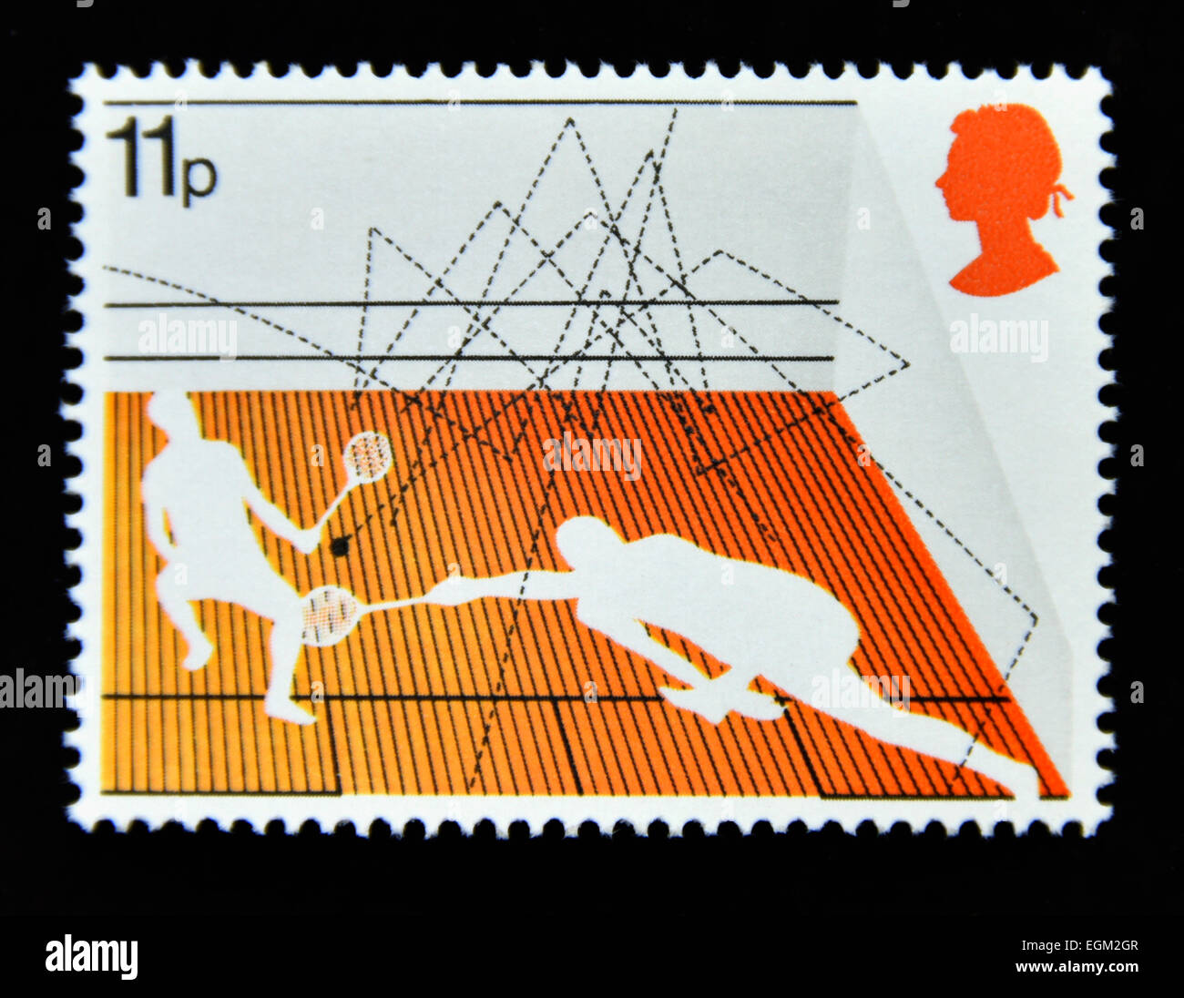 Timbre-poste. La Grande-Bretagne. La reine Elizabeth II. 1977. Les sports de raquette. Le Squash. 11p. Banque D'Images