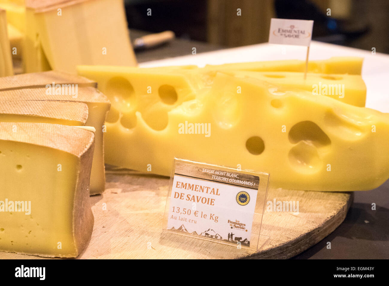 Beaufort Emmental et fromages français au salon de l'Agriculture, Paris, France, le mercredi 25 février, 2015. Banque D'Images