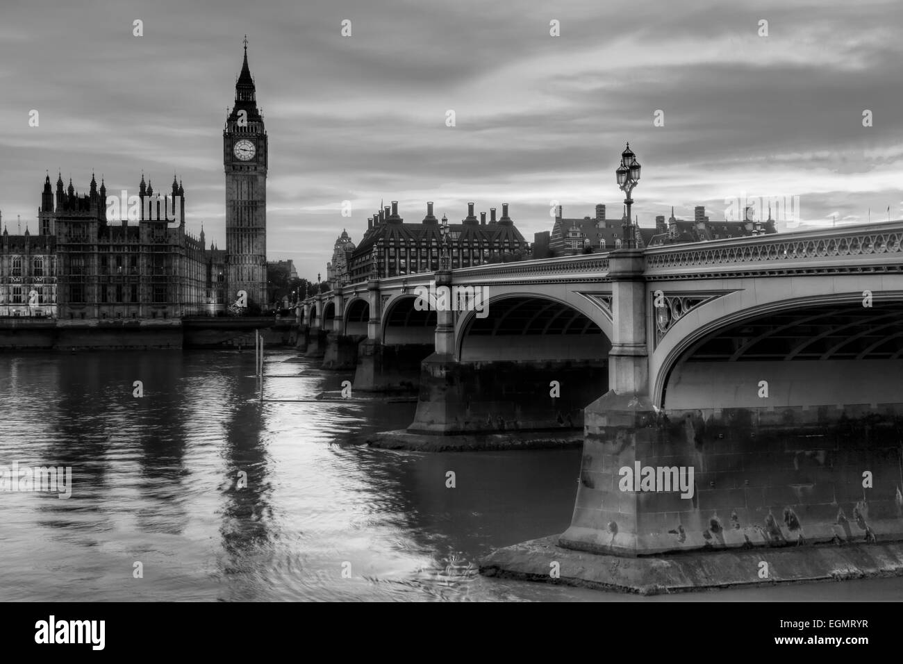 Les chambres du Parlement et le pont de Westminster, Londres, Angleterre Banque D'Images