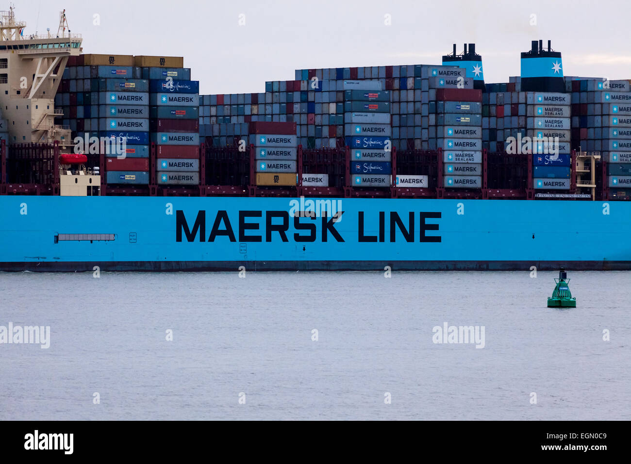 Maersk Munkebo quitter Londres Gateway Banque D'Images