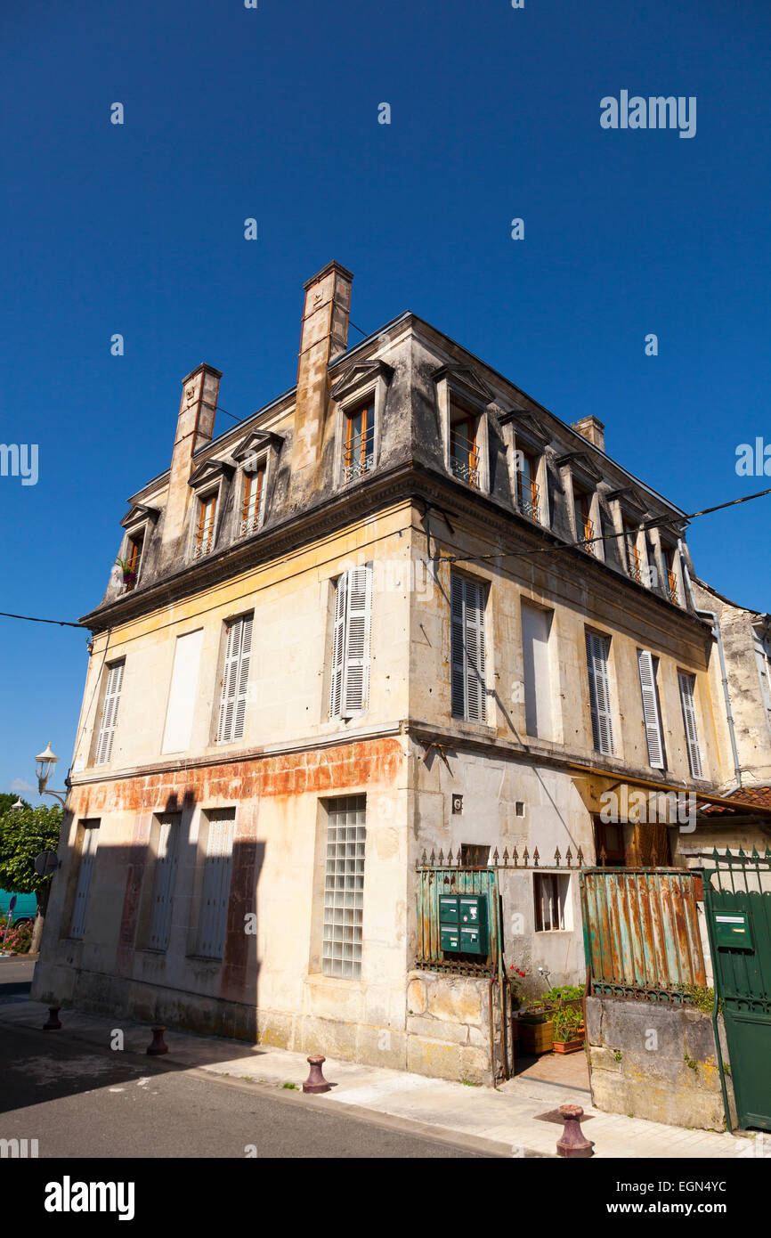 Maison de village traditionnelle française Banque D'Images