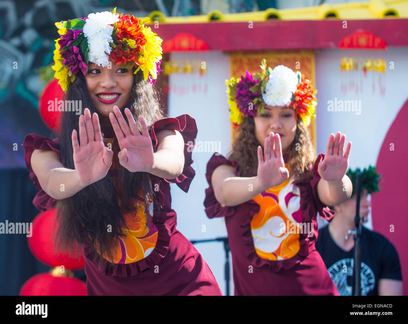 Les spectacles de danse folklorique Tahitienne au Nouvel An chinois qui a eu lieu à Las Vegas Banque D'Images