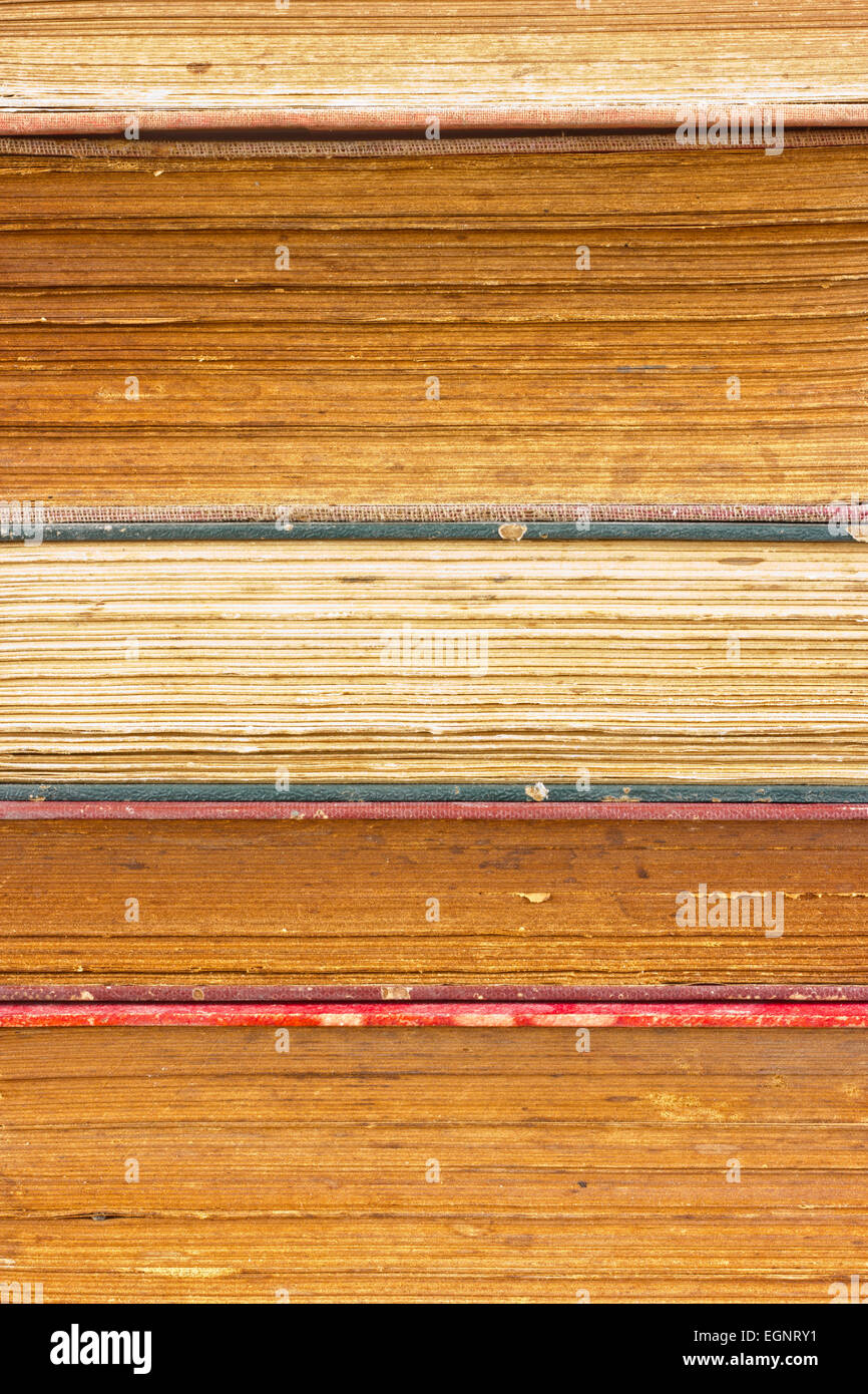 De vieux gros plan des pages de livre de texture. Banque D'Images