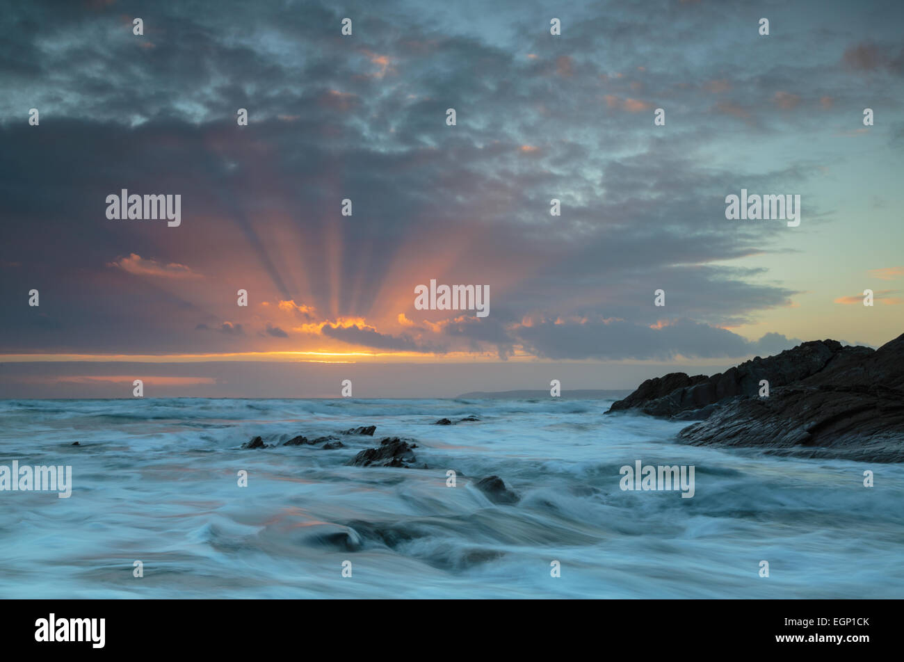 Du soleil à Sharrow Whitsand Bay Point, Banque D'Images
