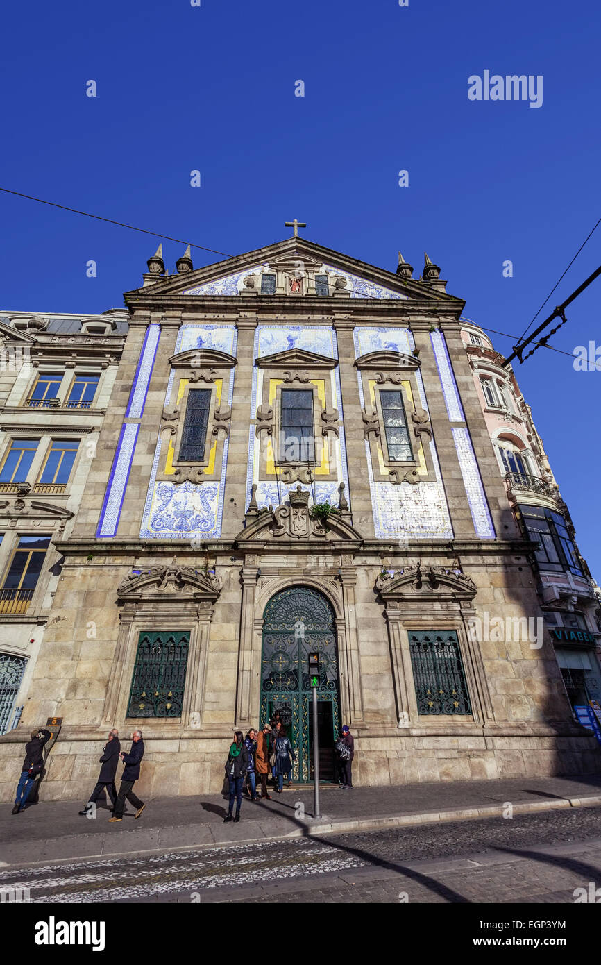 Porto, Portugal. Santo Antonio dos Congregados Église de Almeida Garrett Square. L'architecture baroque Banque D'Images