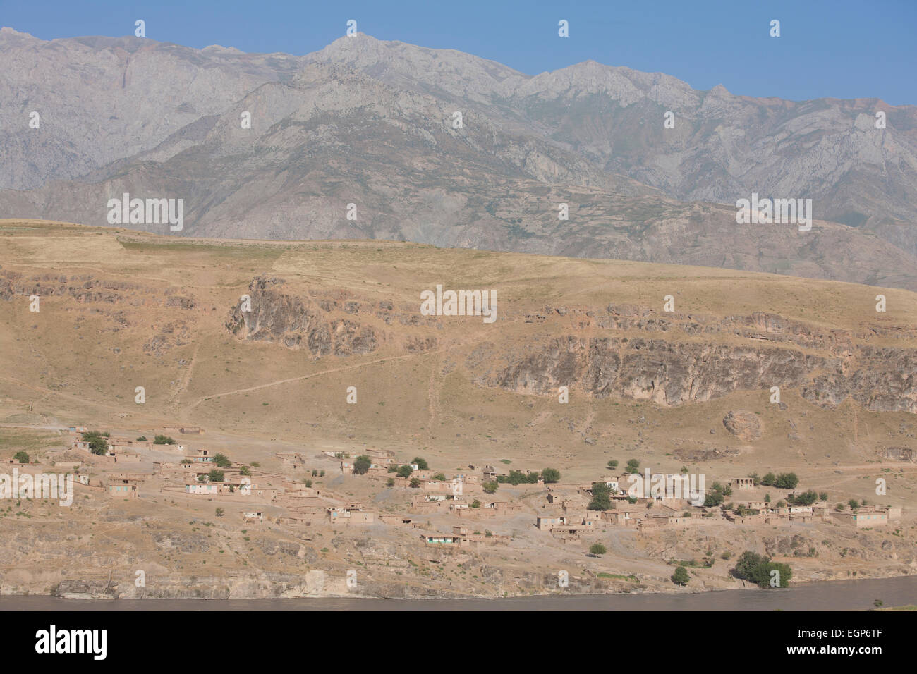 Vue sur l'ABE-e-Piandj valley à l'Afghanistan, du Tadjikistan, de la route du Pamir au Tadjikistan Banque D'Images