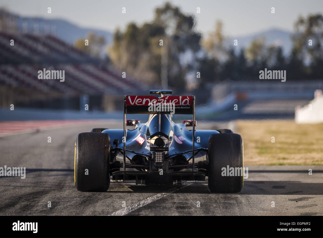 Montmelo, Catalogne, Espagne. 28 Février, 2015. ROMAIN GROSJEAN (FRA) entraîne une Mercedes au cours de jour 03 de l'avant-saison de Formule 1 essais au Circuit de Catalunya de Barcelone : Crédit Matthias Rickenbach/ZUMA/ZUMAPRESS.com/Alamy fil Live News Banque D'Images