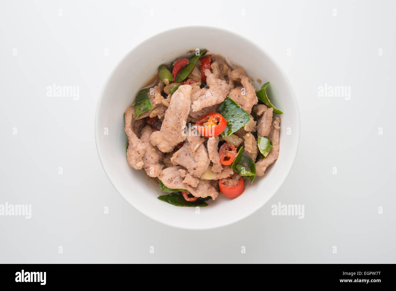 Porc frit épicé avec pâte de crevettes Banque D'Images