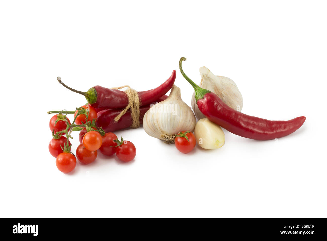 Pour la cuisson des légumes : poivrons, tomates cerises, ail. Banque D'Images