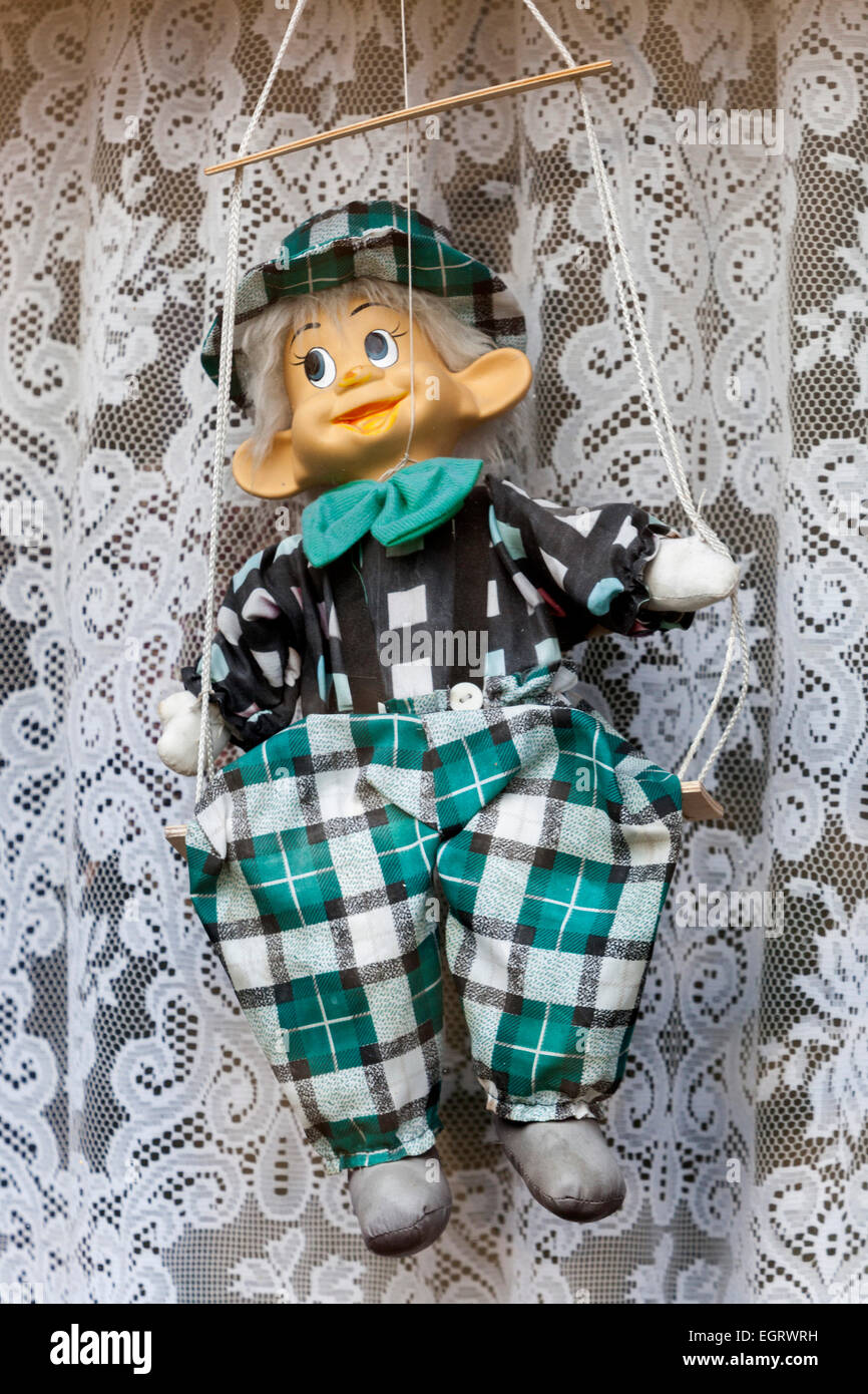 Marionnette sur l'affichage dans la fenêtre Banque D'Images