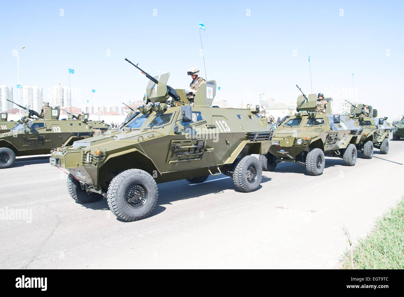 Astana, Kazakhstan - 7 mai 2014 : défilé militaire le jour de l'armée. Astana, Kazakhstan Banque D'Images