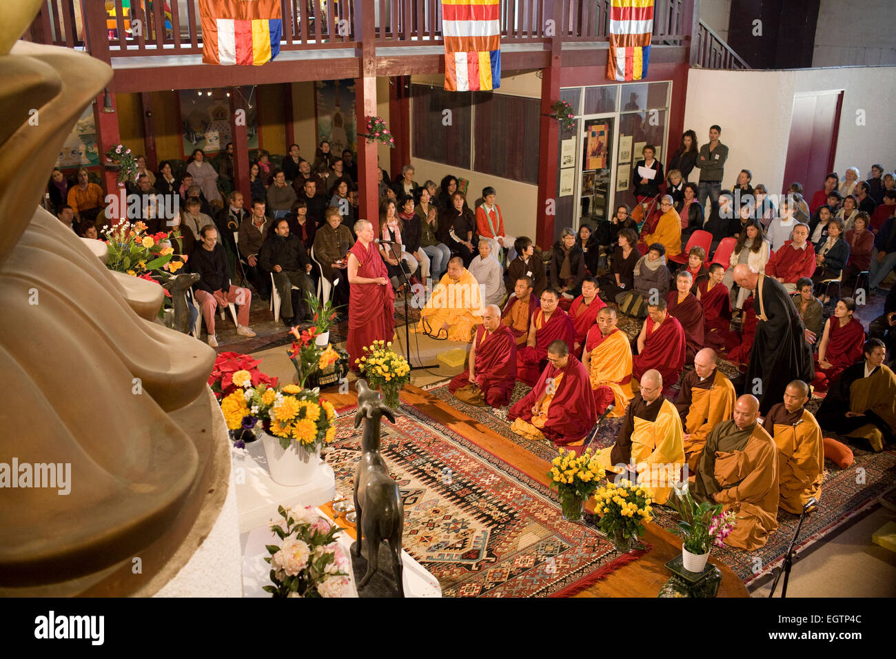 France-Paris. Monastère bouddhiste en Bois de Vincennes. Réunion pour l'appui des moines Birmese dans leur lutte contre le Burmes Banque D'Images