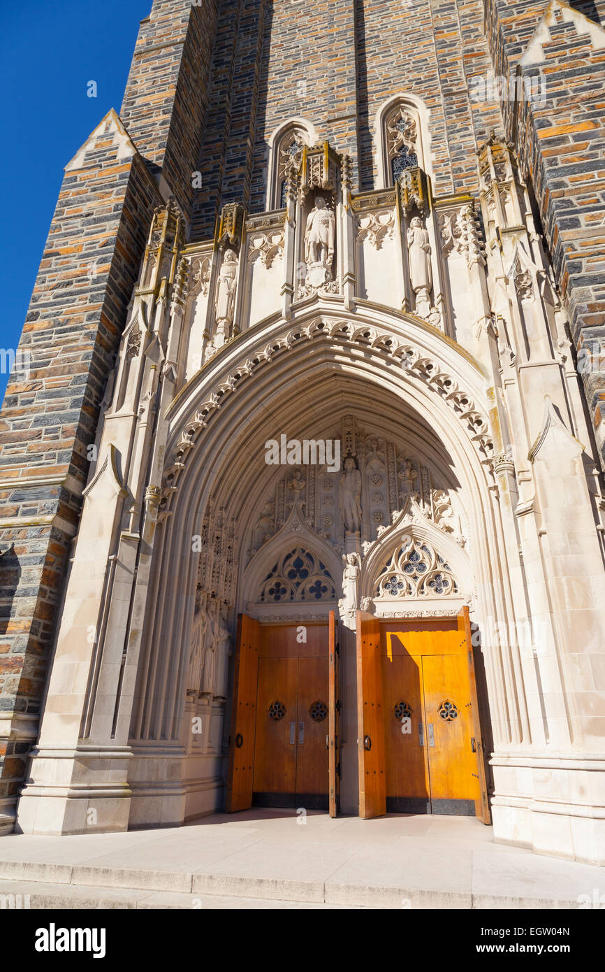 Entrée de la chapelle du duc sur le campus de l'Université Duke Banque D'Images