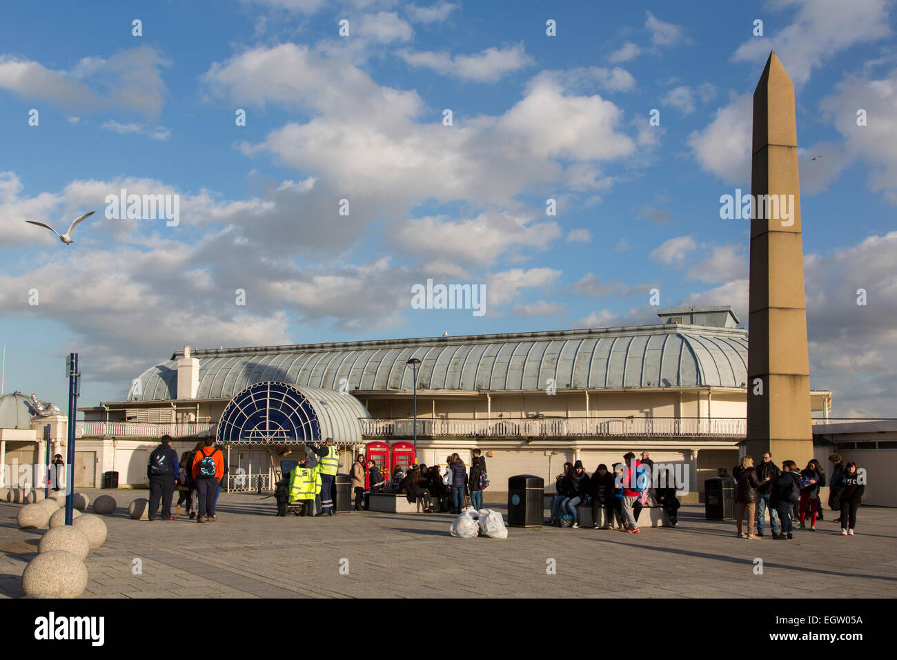 Obélisque de Ramsgate, Kent, port de Ramsgate par Banque D'Images