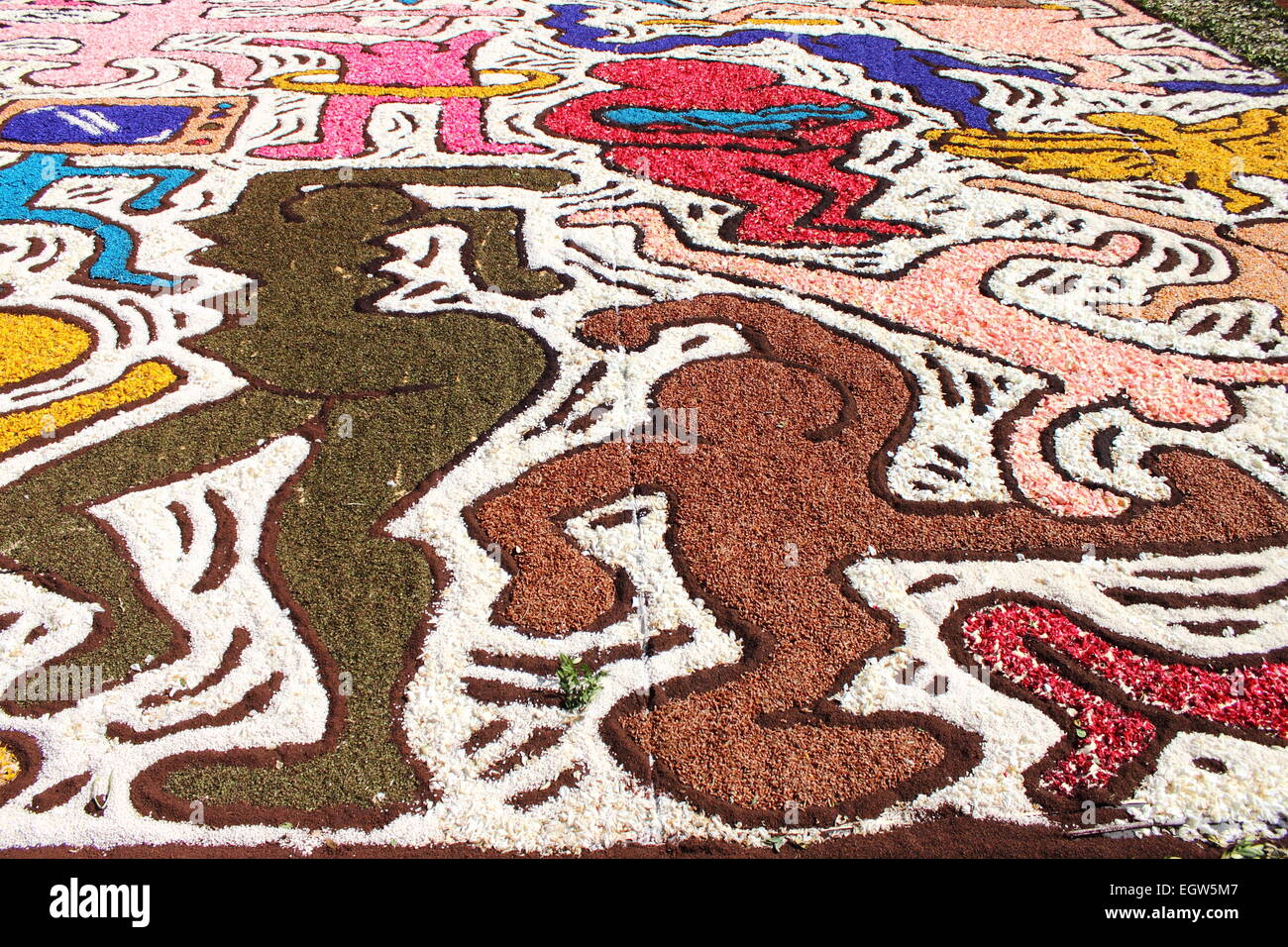 Genzano, ITALIE - 17 juin : tapis de fleurs en l'honneur de Keith Haring le  17 juin 2012 à genzano, Italie. Cette manifestation a lieu jamais Photo  Stock - Alamy