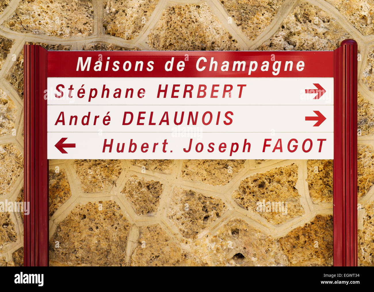 Signer avec liste des producteurs de Champagne, également appelé Maisons de Champagne à Reims, Champagne, France, Europe Banque D'Images