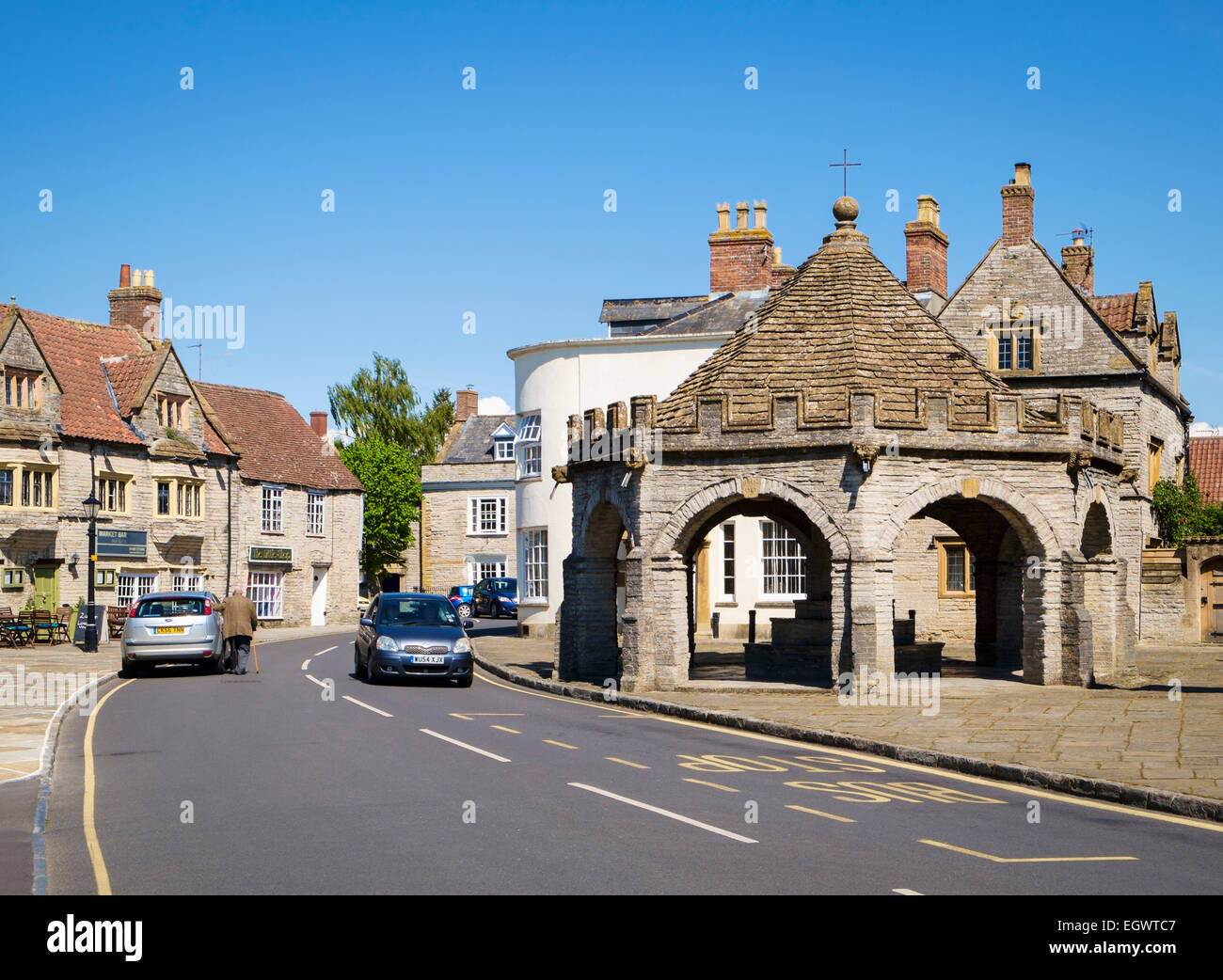 Somerton - une belle vieille petite ville de marché dans le Somerset, England, UK avec l'ancienne croix du marché Banque D'Images