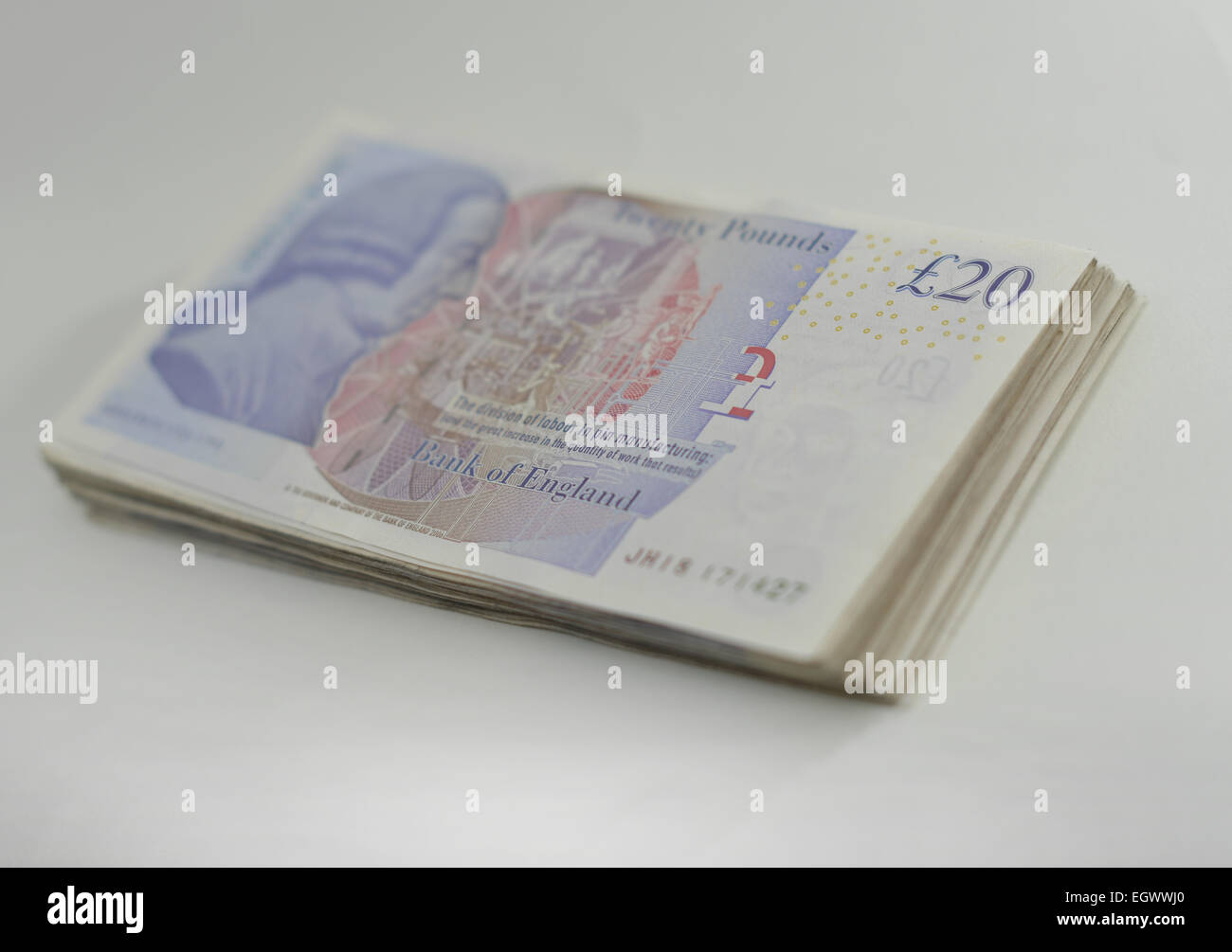 £1000 £20 dans Notes. Une pile de 20 livres 50 notes composant un grand en espèces Banque D'Images