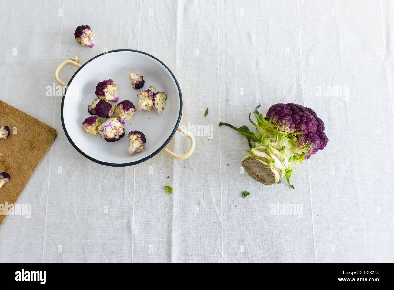Radis salade de matières premières, le brocoli et le chou Banque D'Images