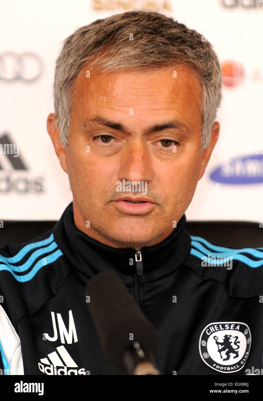 Jose Mourinho, lors d'une conférence de presse pour prévisualiser Everton v Chelsea FC Chelsea FC au terrain d'entraînement, Stoke D'Abernon, Surrey avec : Jose Mourinho Où : London, Royaume-Uni Quand : 29 août 2014 Banque D'Images
