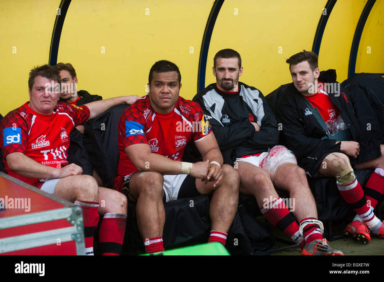 Les joueurs de rugby gallois de Londres au London Welsh v London Irish Aviva Premiership Rugby match à St Davids Day (1 mars 2015) Banque D'Images