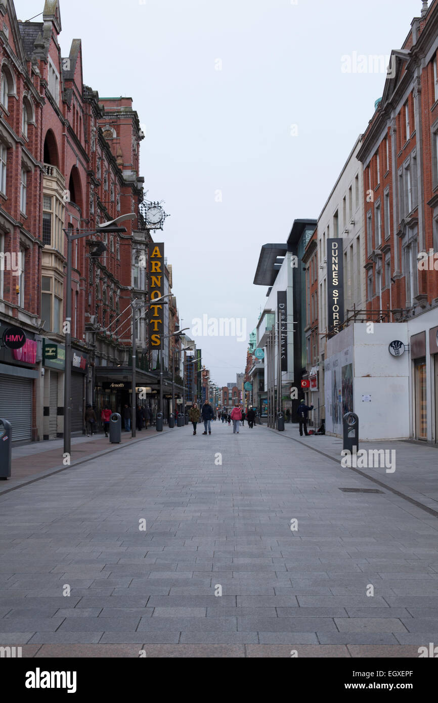 Henry Street, à Dublin le dimanche matin Banque D'Images