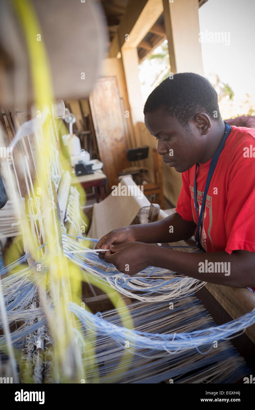 Atelier de tissage - Dar es Salaam, Tanzanie, Afrique de l'Est Banque D'Images