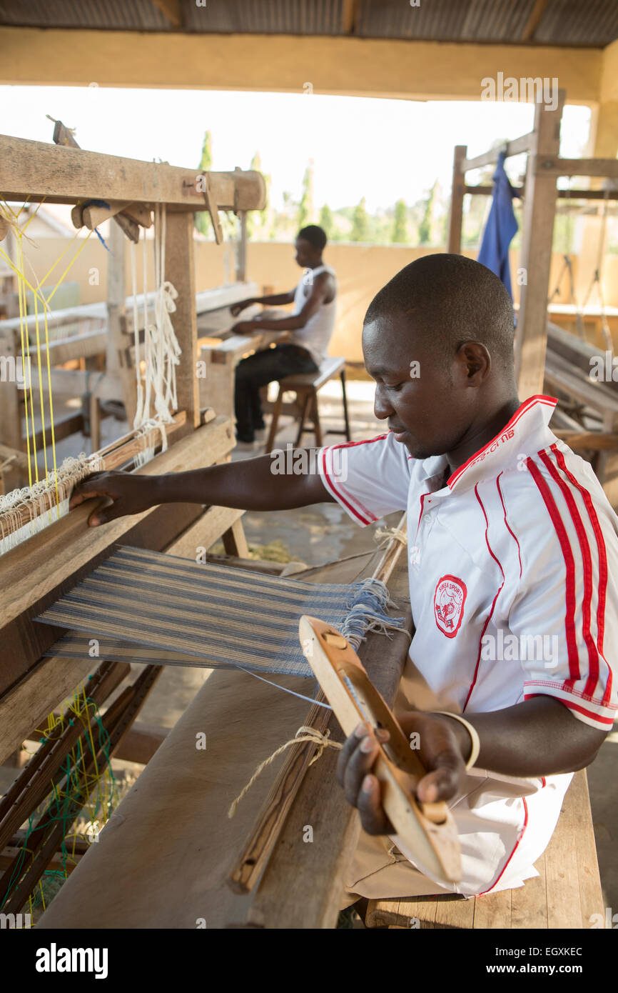 Atelier de tissage - Dar es Salaam, Tanzanie, Afrique de l'Est Banque D'Images