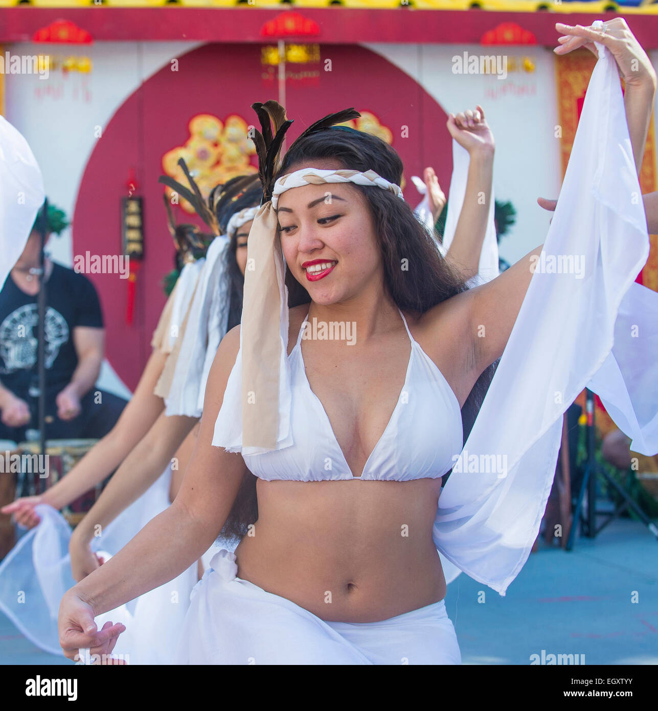 Les spectacles de danse folklorique Tahitienne au Nouvel An chinois qui a eu lieu à Las Vegas Banque D'Images