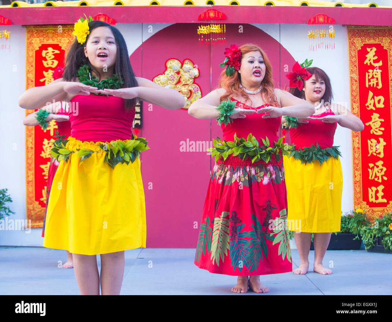 Les spectacles de danse folklorique Tahitienne au Nouvel An chinois qui a eu lieu à Las Vegas Banque D'Images