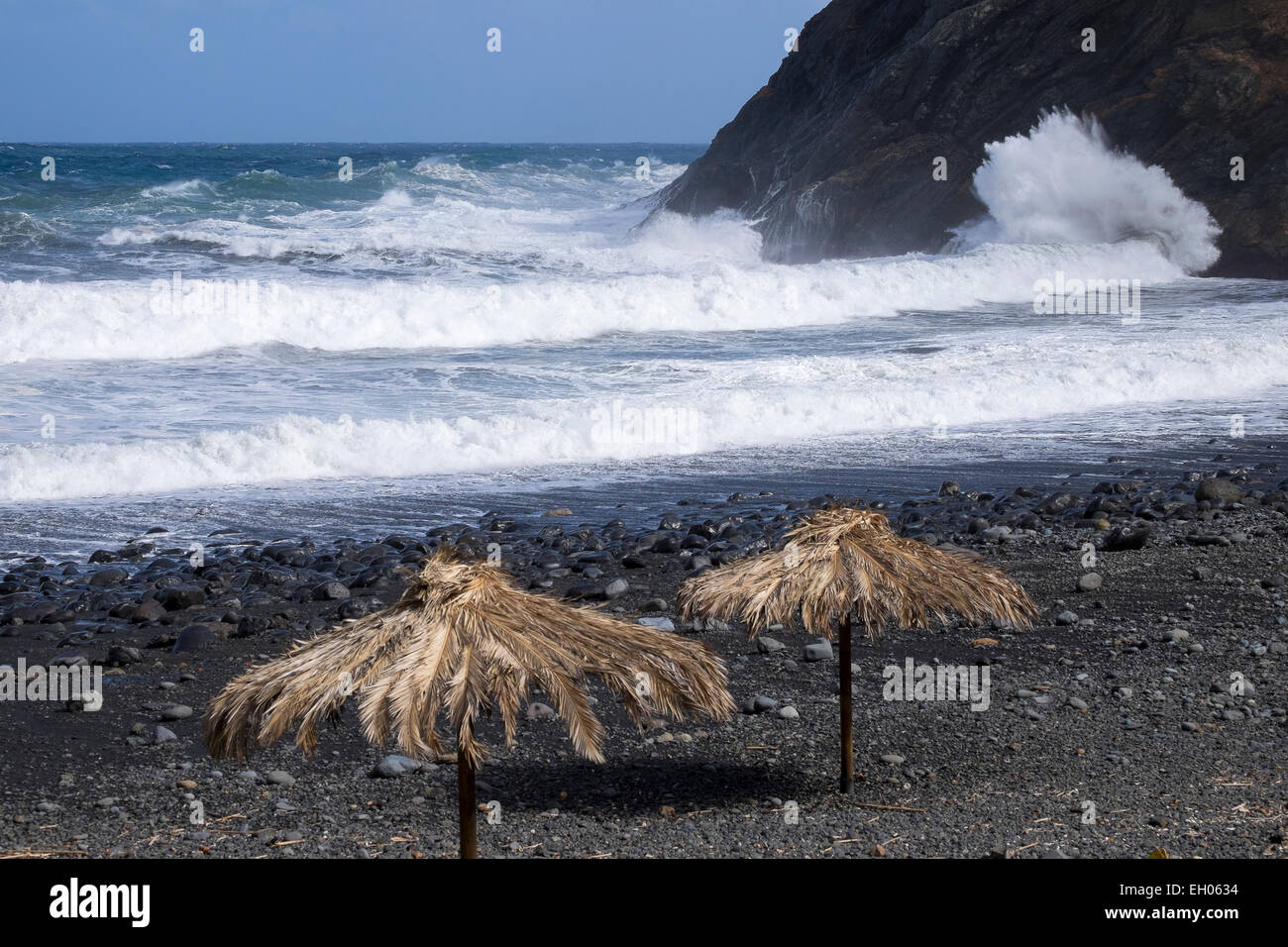 Espagne, Canaries, La Gomera, Vallehermoso, surfez sur la plage Banque D'Images