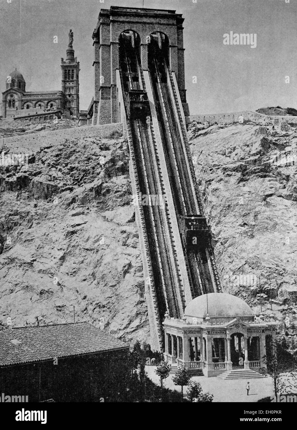 Au début de l'autotype L'ascenseur de Notre-Dame-de-la-Garde funiculaire, Marseille, Bouches-du-Rhône, France, photo historique, 1884 Banque D'Images