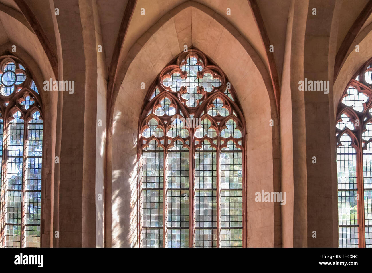 Vitraux dans le monastère cistercien de Rheingau, Shanghai, Hesse, Allemagne Banque D'Images